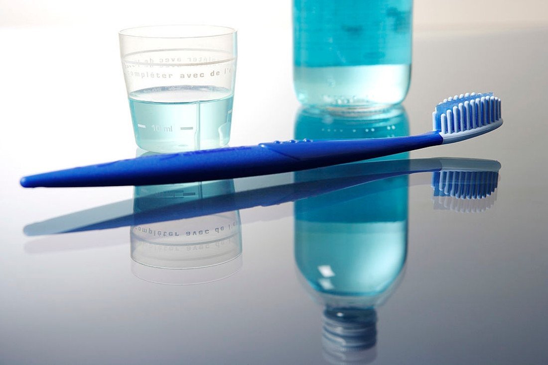 7 maneiras corretas de higienizar e limpar escova de dentes